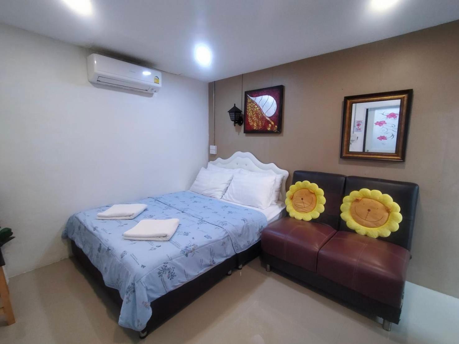 Ruenthip Homestay Bangkok Dış mekan fotoğraf